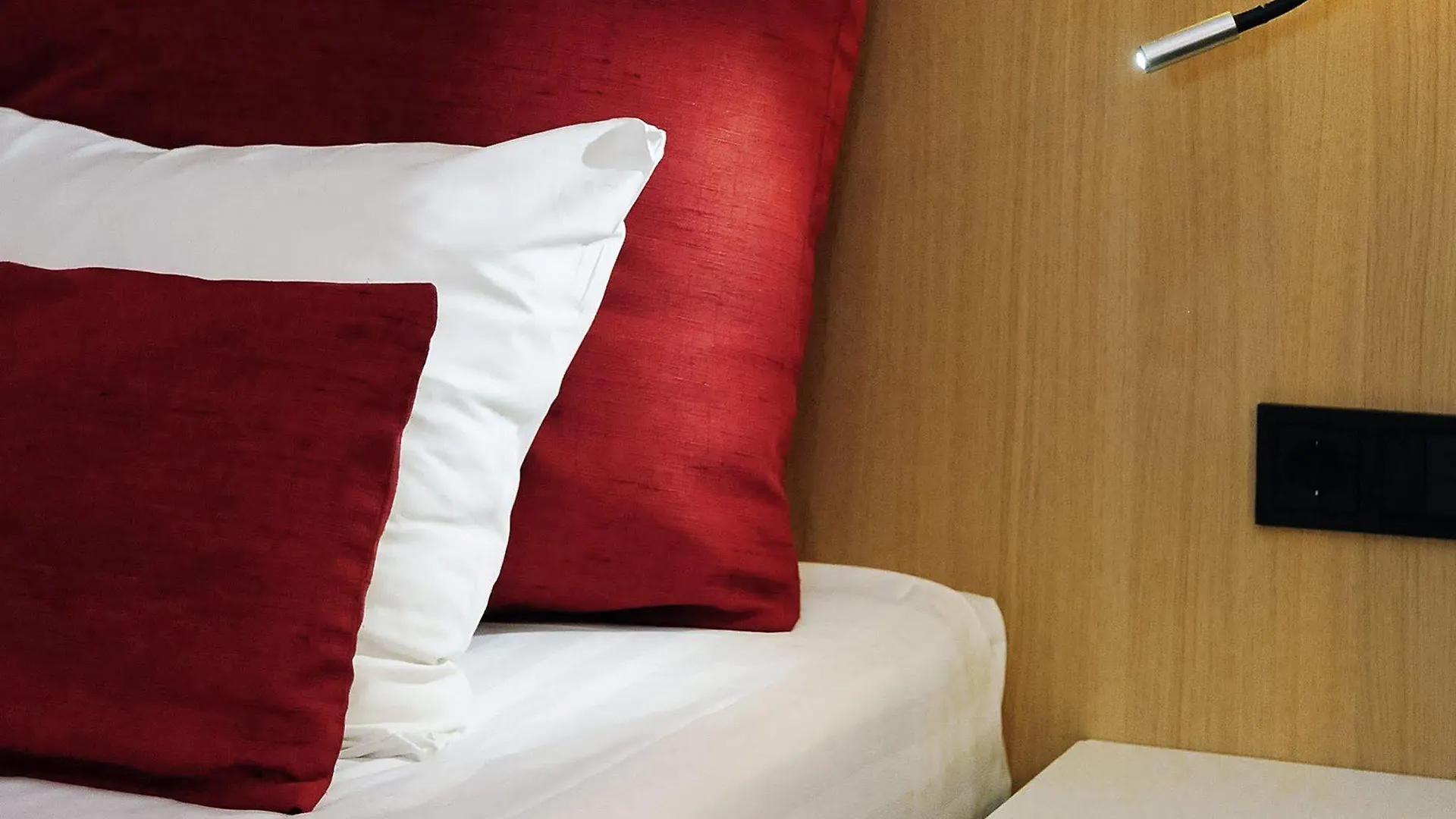 Mercure Hotel Schiphol Terminal Amsterdam Airport Schiphol 3*,  Holandia